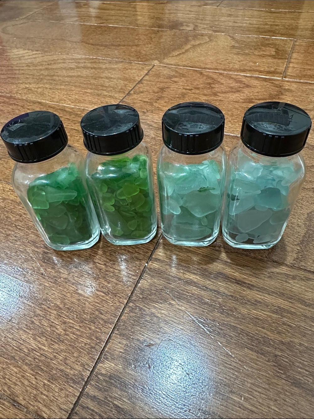 Authentic Green and blue Seaglass in Glass Vials - Picture 2 of 12